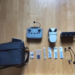 ドローン DJI Mini 2 Fly More Combo   2022年　購入  傷なし