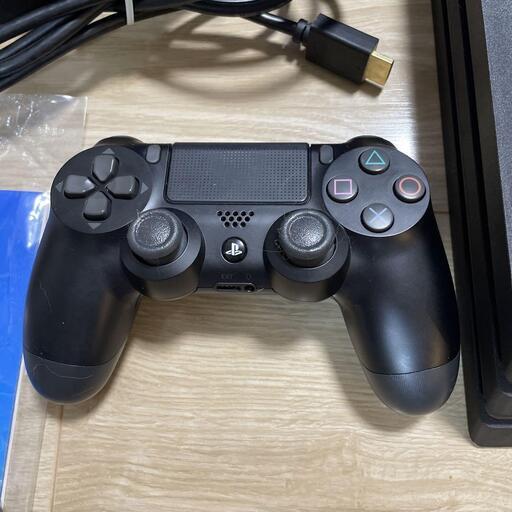 PlayStation®4 Pro ジェット・ブラック 1TB CUH-7000BB01
