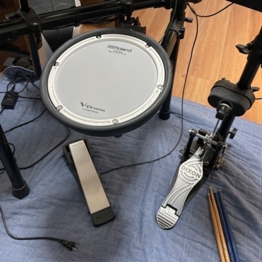 本日、取引割引あり　Roland 電子ドラム　椅子、スピーカー付き 本日、取引割引あり Roland 電子ドラム 椅子、スピーカー付き