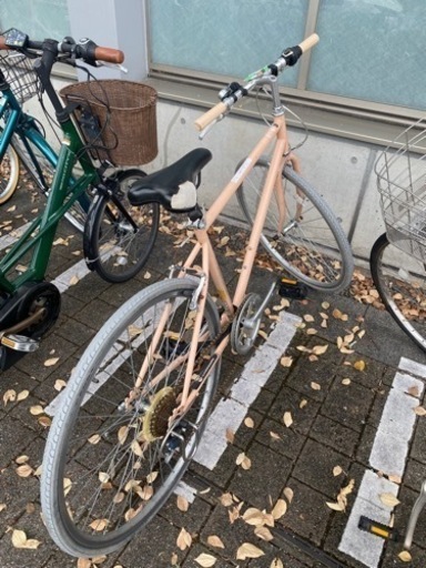 自転車　薄ピンク色