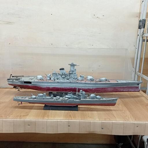 戦艦 日本海軍戦艦 2点 船 模型 完成品 オブジェ 置物 インテリア コレクション プラケース込み 部品外れてます