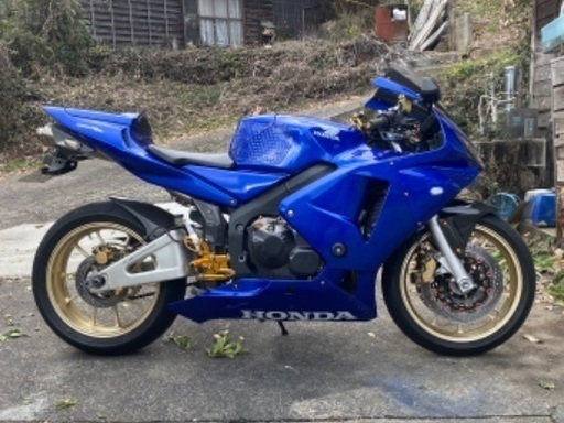 CBR600RRpc37(前期）レオビンチスリップオンチタンマフラー