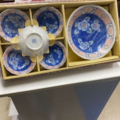 O2309-254 関西洞　赤絵牡丹　焼肉セット　現状渡し