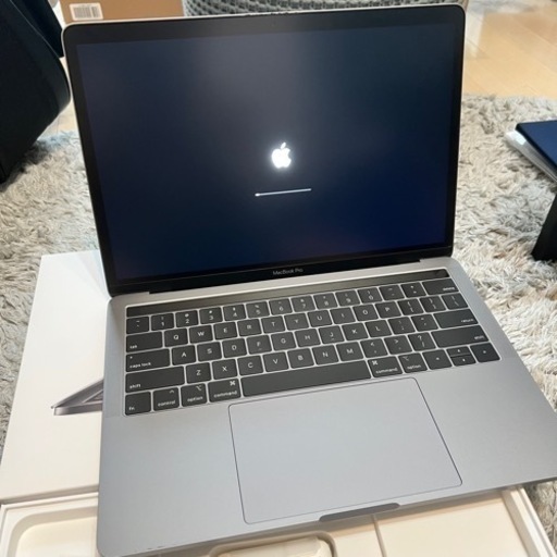 美品】2018年製 MacBook Pro 13インチ USキーボード メモリ 16GB SSD