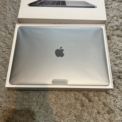 美品】2018年製 MacBook Pro 13インチ USキーボード メモリ 16GB SSD