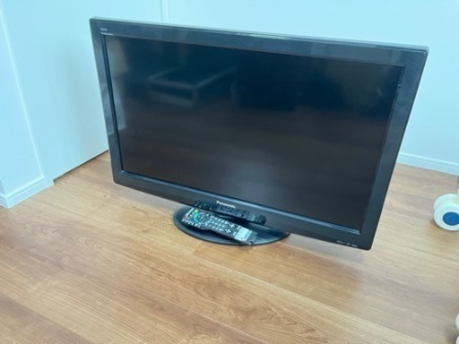 取引中　Panasonic 液晶テレビ　ビエラ　32型　TH-L32X2
