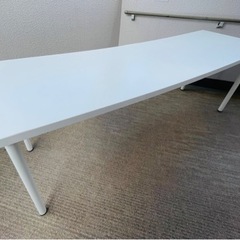 IKEA  テーブルの脚４本、反りのある作業机　天板　物置