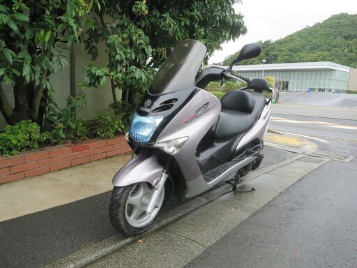 ヤマハ　マジェスティ125Fi　低走行距離車　バッテリー新品交換　タイヤ前後バリ山　ナンバー登録書類有