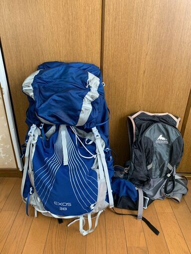 バックパック　エクソス38　OSPRY　おまけにグレゴリーのランニングバック