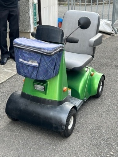 シニヤカー