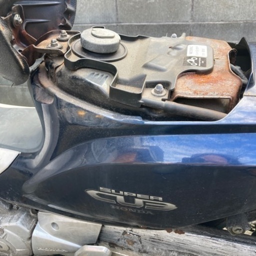H24ホンダスーパーカブ　低走行、F1ノーマル　訳あり、売り切り　ジャンク　AA04-30126・・ H24ホンダスーパーカブ 低走行、F1ノーマル 訳あり、売り切り ジャンク