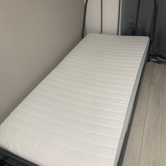 IKEAのベッド