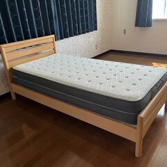シングルベッド(マットレス付き）売ります