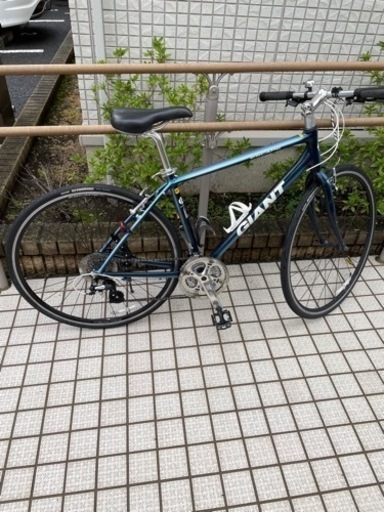 ジャイアントクロスバイク　エスケープR3