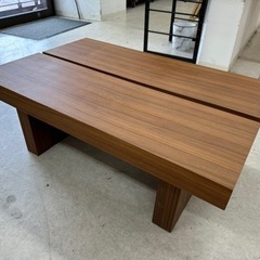 コーヒーテーブル　木製家具　ローテーブル