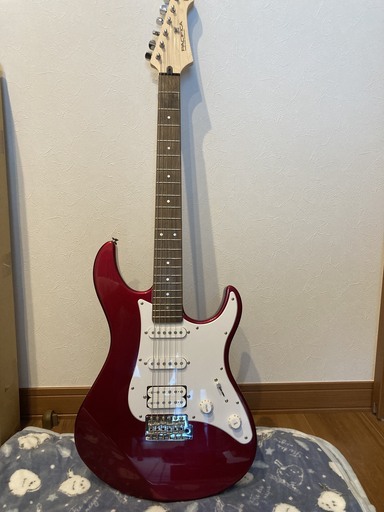 弦楽器、ギター YAMAHA Pacifica 012