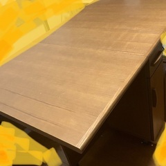 折り畳みできるダイニングテーブル