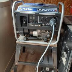 YAMAHA EF2500i 中古動作品 中古動作品ヤマハ 発電機 YAMAHA EF2500i