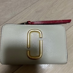 MARC JACOBSの二つ折り財布 週末価格