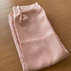 ピンクのカーテン　新品未使用