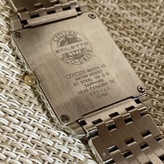[希少:未使用保管:稼働]シチズン エコドライブ ステレット/CITIZEN Eco-Drive STILETTO/サファイアクリスタル/シェル文字盤/G820-7004300/バタフライバックル/レクタンギュラー/コンビカラー/極薄型/腕時計