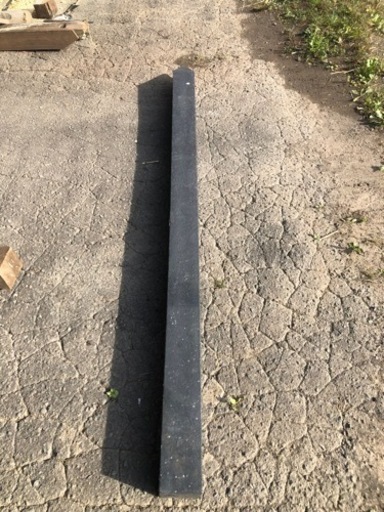 柵　杭　樹脂製　角材　20本まとめて 柵 杭 樹脂製 角材 20本有ります