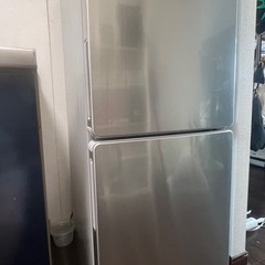 【ネット決済】2019年製　冷蔵庫　ELSONIC EH-R1482F
