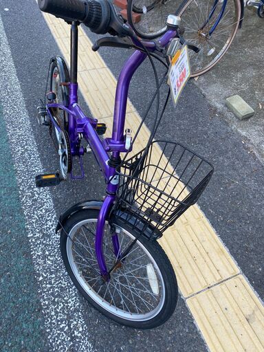 自転車　No.1005　折りたたみ自転車　20インチ　紫　6段切替　【リサイクルショップどりーむ天保山店】 自転車 No.1005 折りたたみ自転車 20インチ 紫 6段切替 【リサイクル