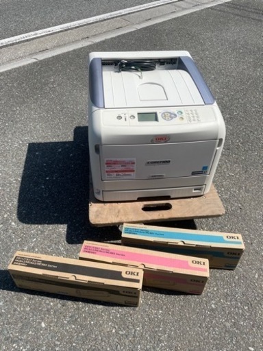■中古品 OKI 沖データ カラーレーザープリンター 印刷枚数：4627枚 C811DN 新品インク付き！！ 動作問題なし オフィス 事務所■