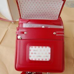 未使用新品☆ランドセル「イオンかるすぽ」目に映えるカーマインレッド