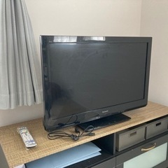 2012年製　Panasonic VIERA 32型