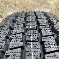 新品未使用　軽トラor軽バン用 スタッドレスタイヤ　ブリヂストン W300　145R12 6PR　4本セット