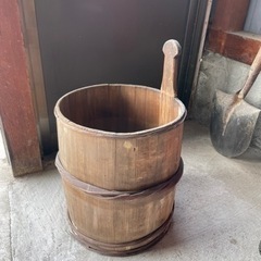 レトロな木製樽　取手付き　明治時代の蔵出し品