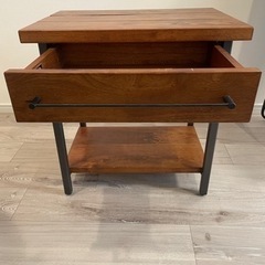 ACME Furniture】サイドテーブル