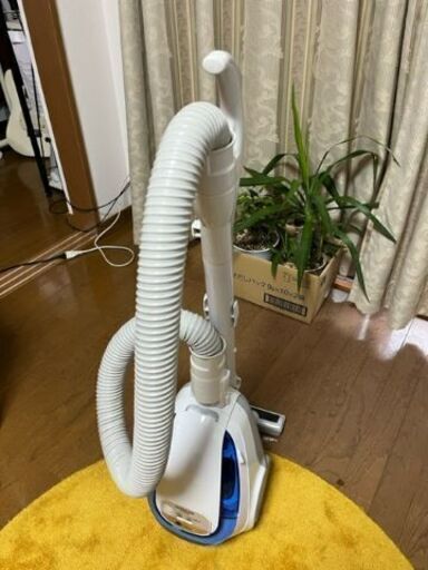 『程度抜群　使用頻度小』サイクロン式日立掃除機　CV-SY8ハイパワー