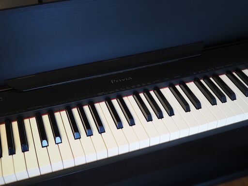 電子ピアノ（CASIO PX-830BK）