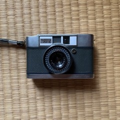 フィルムカメラYashica 72-E