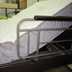 R601 Granz リクライニング電動ベッド 3モーター 式、ソフトマット付、 Used・良品