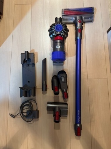 ダイソン dyson v7 fluffy コードレス掃除機　SV11