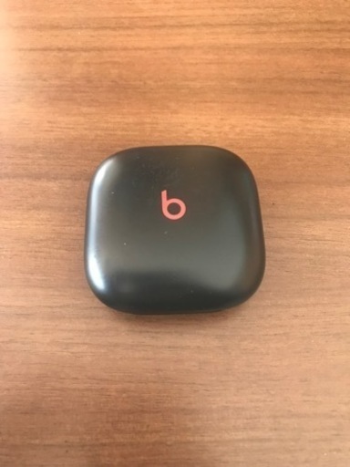BEATS ワイヤレスイヤホン