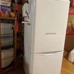2ドア冷凍冷蔵庫（水漏れ有り）