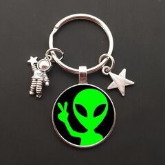 【ネット決済・配送可】新品・送料無料！ピース宇宙人グレイ星UFO...