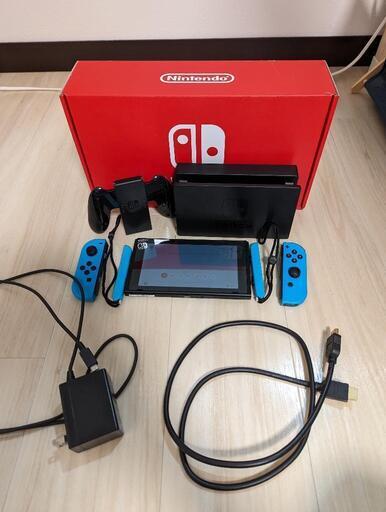 NINTENDO Switch 中古フルセット　L,R:ネオンブルー