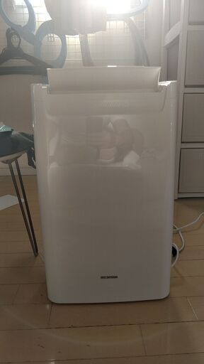アイリスオーヤマ コンパクト 除湿器　2022年製造