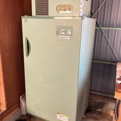 静岡製機 保冷庫 100v GB800