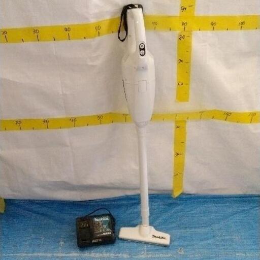 0911-081 makita 充電式クリーナー CL-107FD
