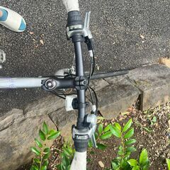 ✨美品✨クロスバイク SPECIALIZED VITA 24段変速 700 アルミ シルバー 