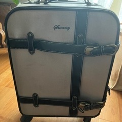 【スワニー】スーツケース