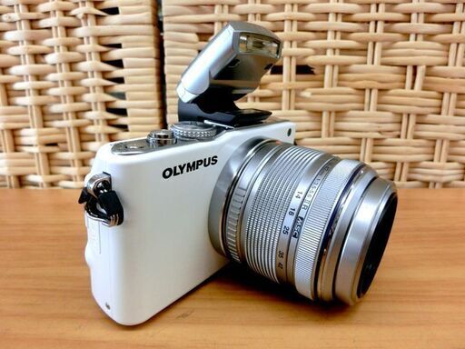 OLYMPUS E−PL3 ダブルズームキット WHITE □オリンパス ペン Lite E