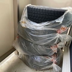 受け渡し者決定 ケンダ スタッドレス タイヤ 225/60R17 2022年製 